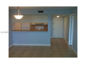 Building Photo - 8100 Geneva Ct