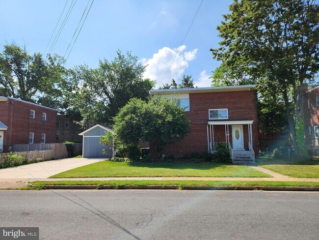 Primary Photo - 3212 13th Rd S