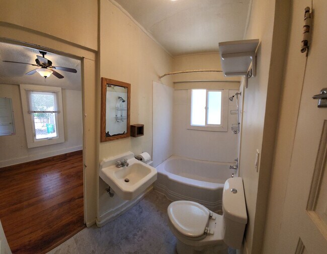 Building Photo - Jeffrey and Foothill Properties