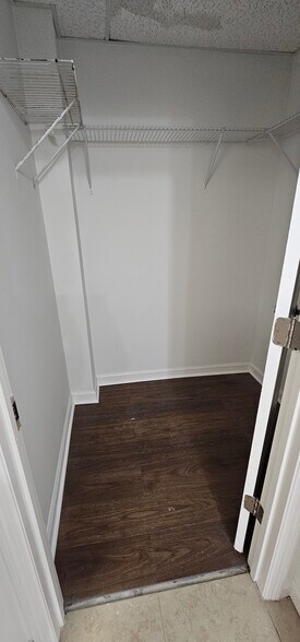 Building Photo - 5109 Marie Cir