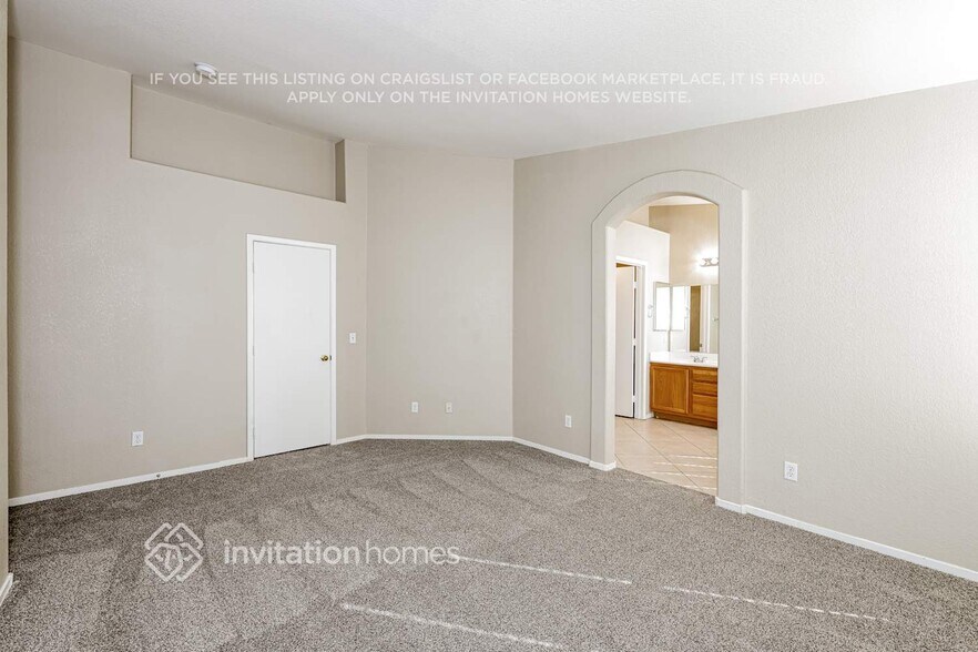 Building Photo - 2772 Echo Springs St