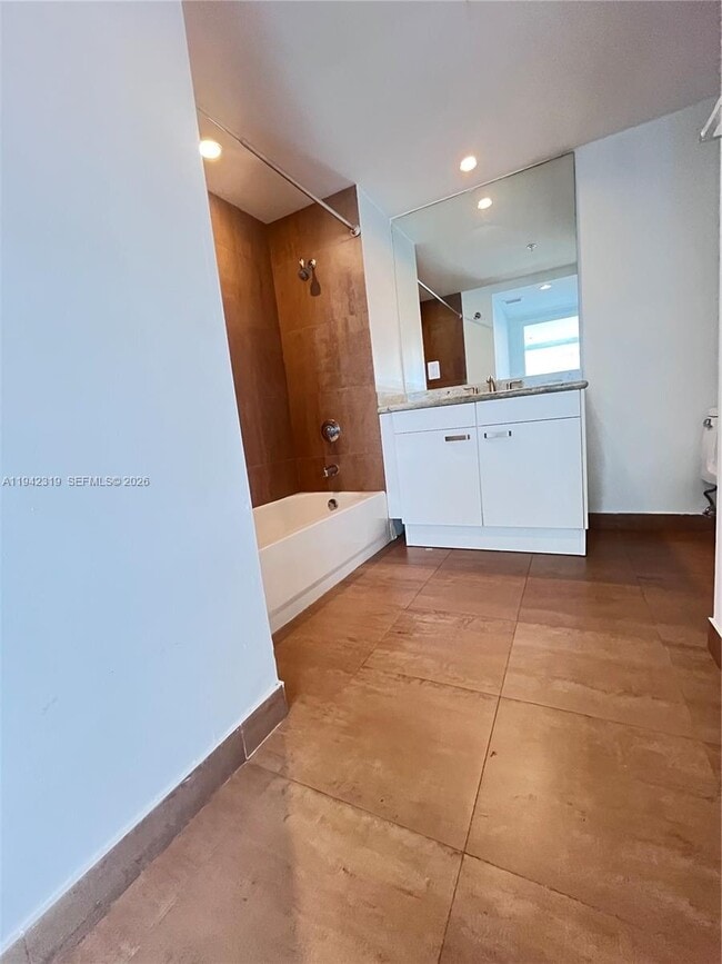 Building Photo - 7744 Collins Ave