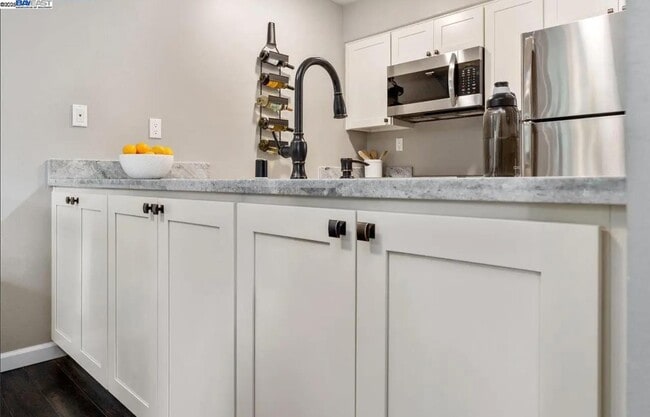 Building Photo - 1133 San Ramon Valley Blvd