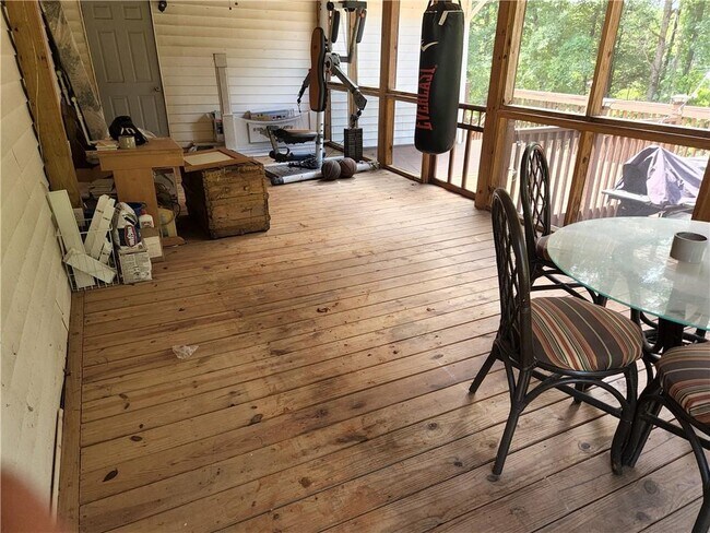 Building Photo - 5143 Ponderosa Farm Rd
