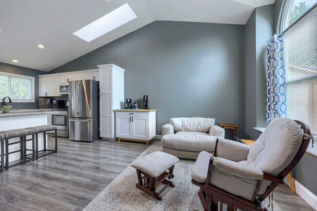 Building Photo - 4540 Bramble Ln