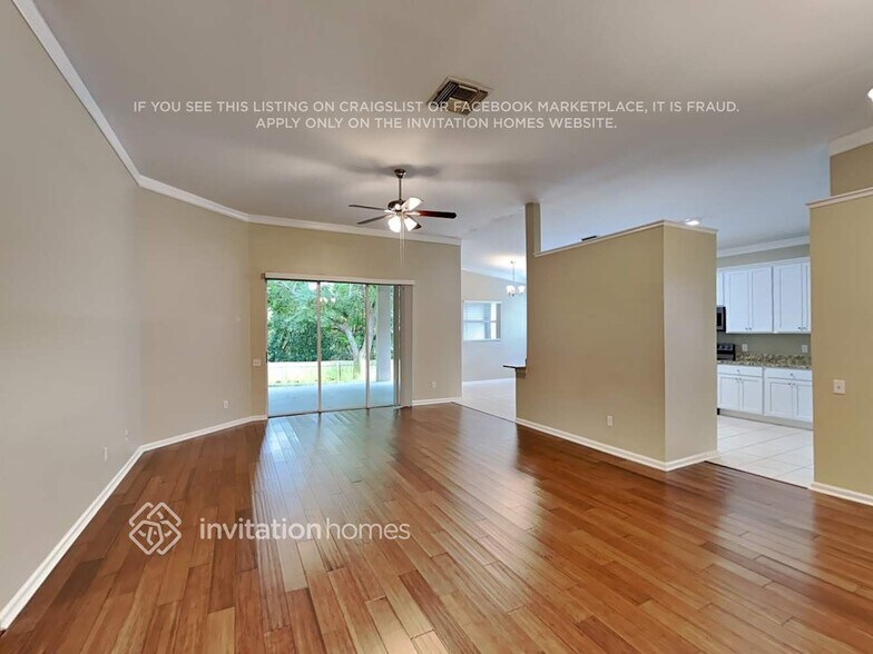 Building Photo - 305 Englenook Dr