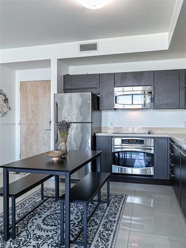 Building Photo - 90 SW 3rd St