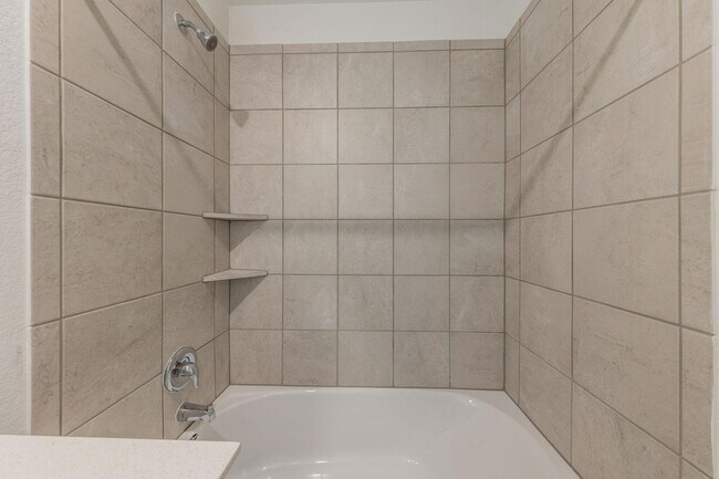 Building Photo - 602 Waterway Ave