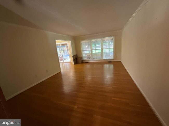 Building Photo - 615 Kearney Ct SW
