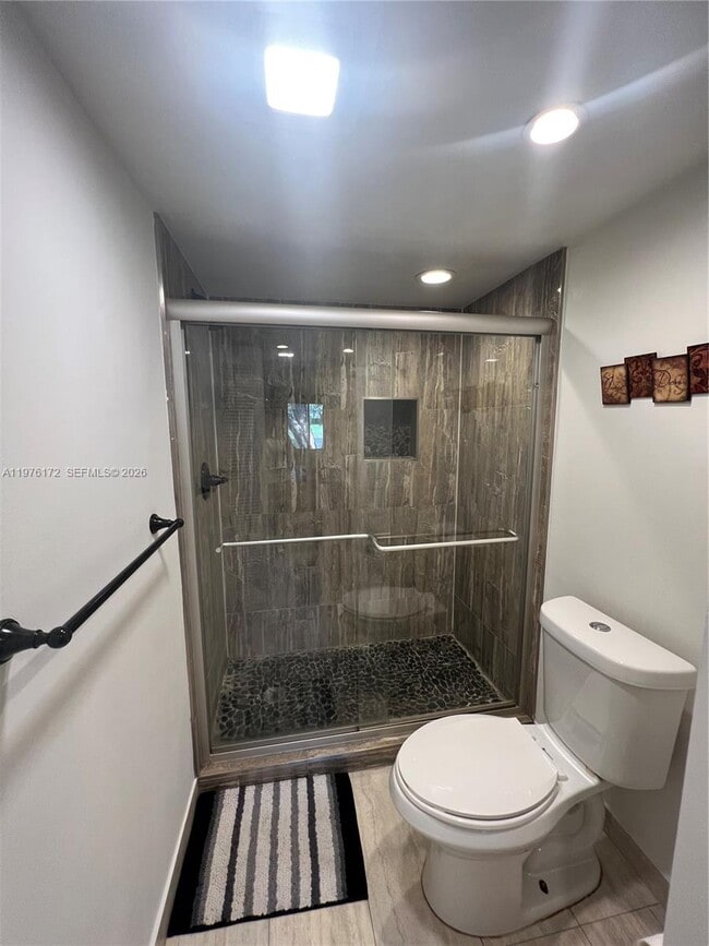 Building Photo - 5533 Courtyard Dr