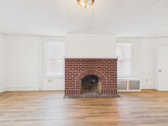 Building Photo - 1099 2nd St