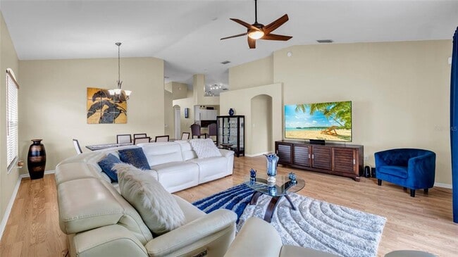 Building Photo - 29753 Birds Eye Dr