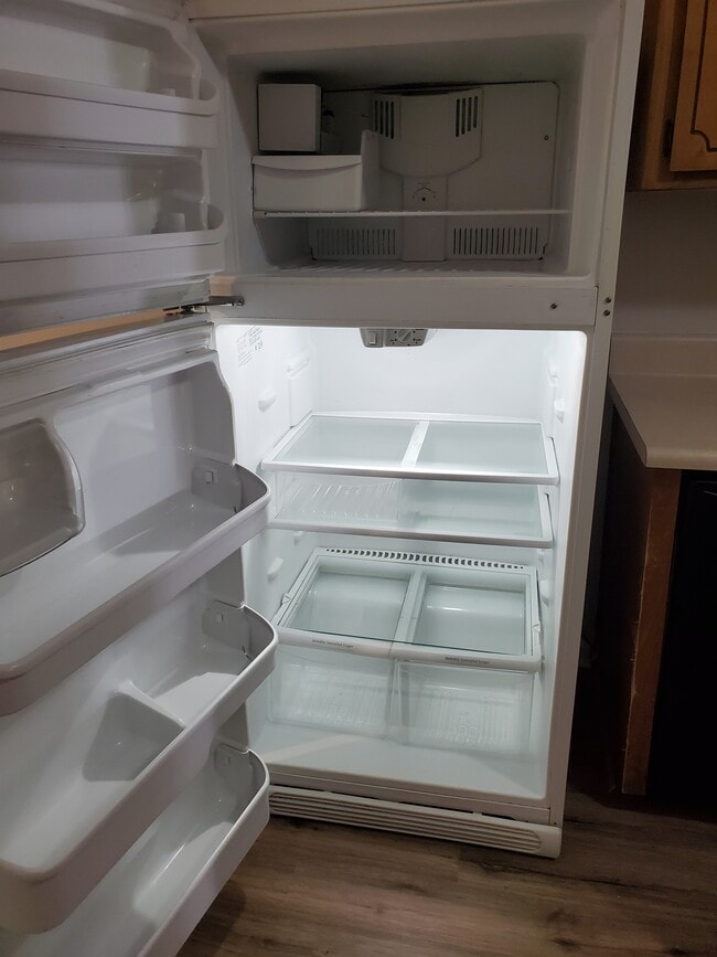 Building Photo - 330 Chase Dr