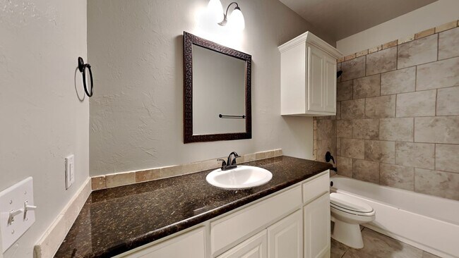 Building Photo - Very Nice 4 Bedroom 2 Bathroom Home in Deer Creek Schools with a Neighborhood Park/Pool