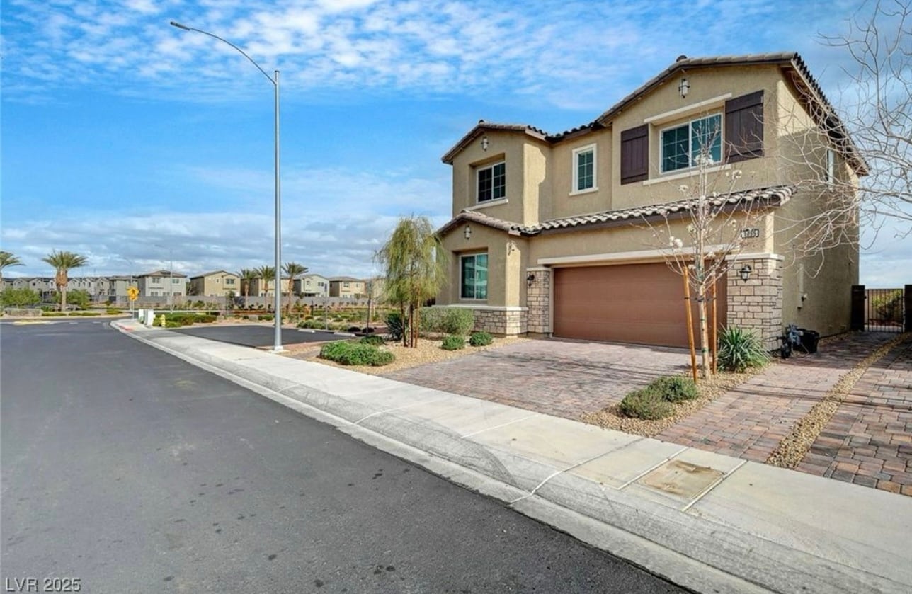 Building Photo - 1485 Sound Ln