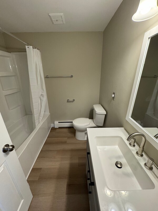 Building Photo - 202 Lincoln St