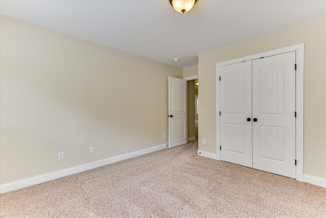 Building Photo - 4215 Windslow Dr