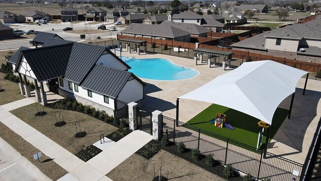 Building Photo - 105 Greengate Dr