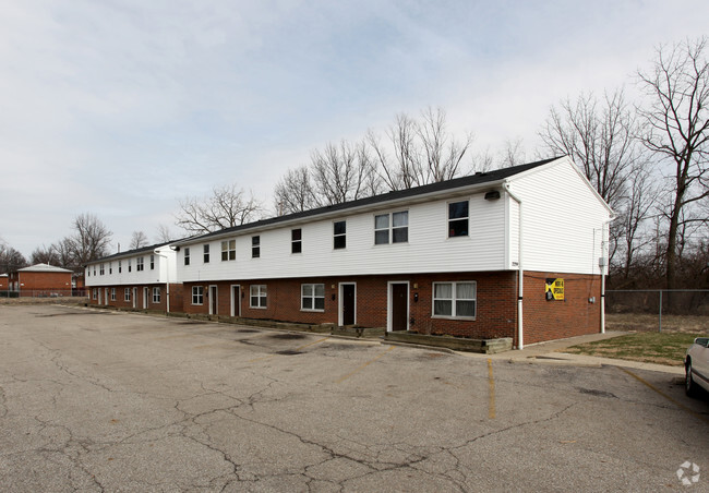Primary Photo - Cardinal Landings Apartments