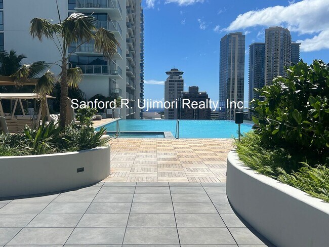 Building Photo - lion1515