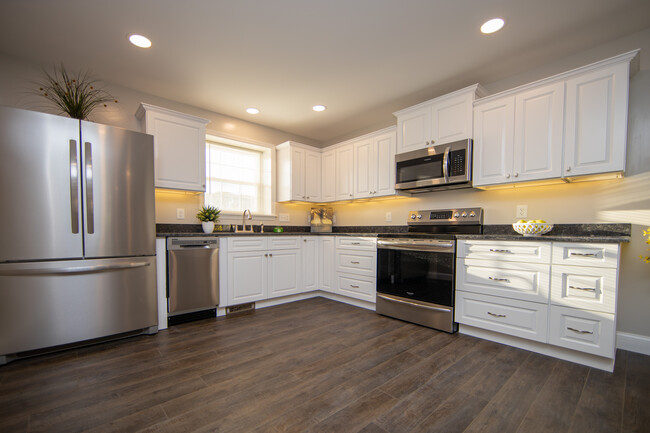 Building Photo - 6508 Sharpsburg Pike