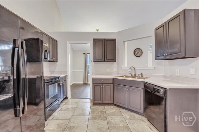 Building Photo - 179 Salt Landing Cir