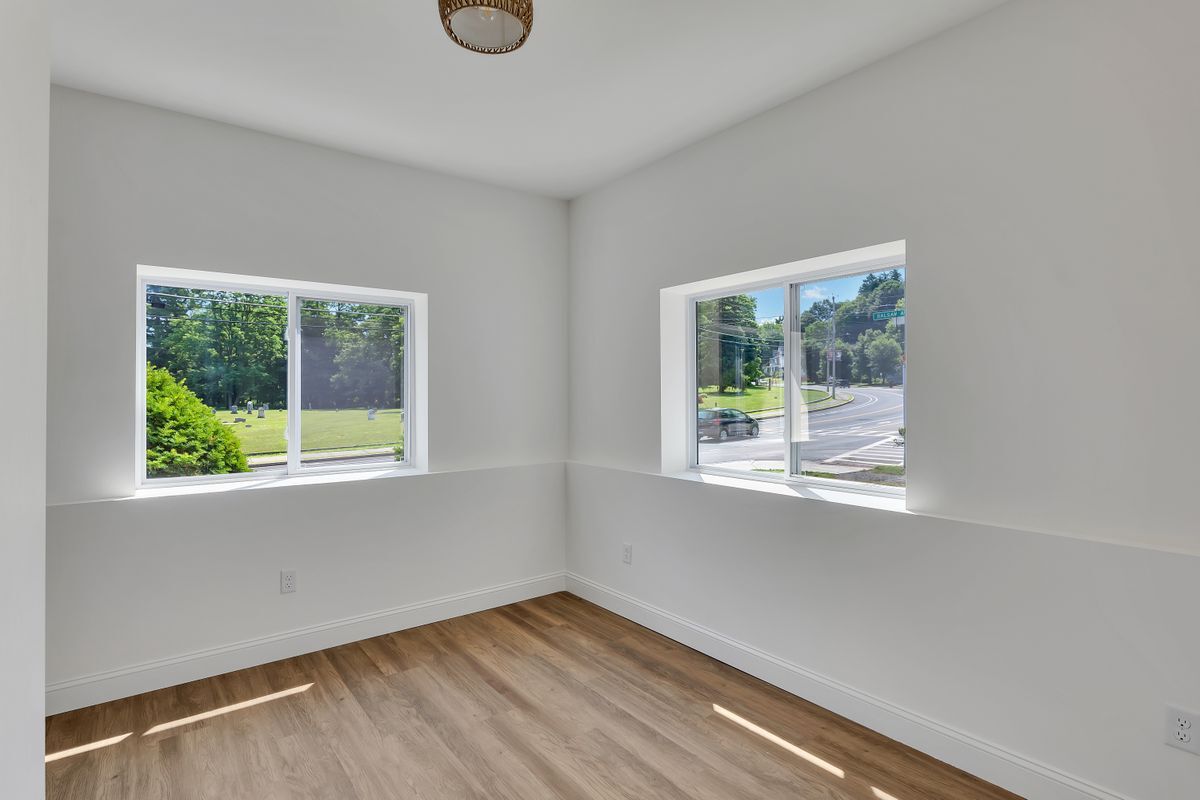 Building Photo - 36 Pawling Ave