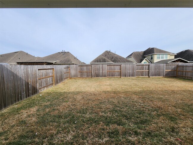 Building Photo - 8430 Bay Rdg Cir