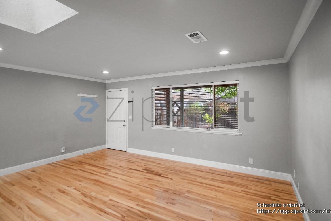 Building Photo - 134 Kittoe Dr