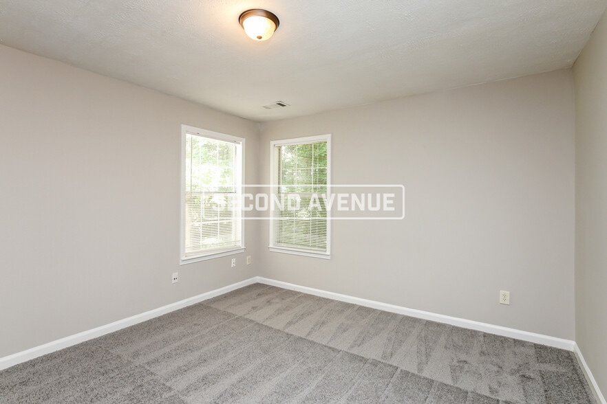 Building Photo - 697 Melrose Trce NE