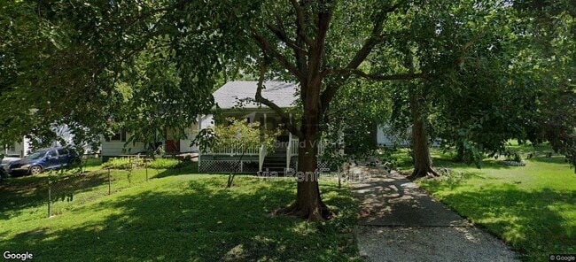 Primary Photo - 1737 E Whitmer St