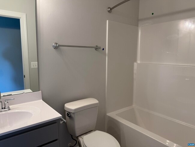 Building Photo - 5426 Golf Dr