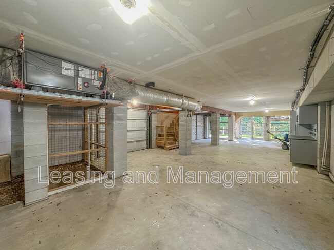 Building Photo - 744 Gate Post Dr