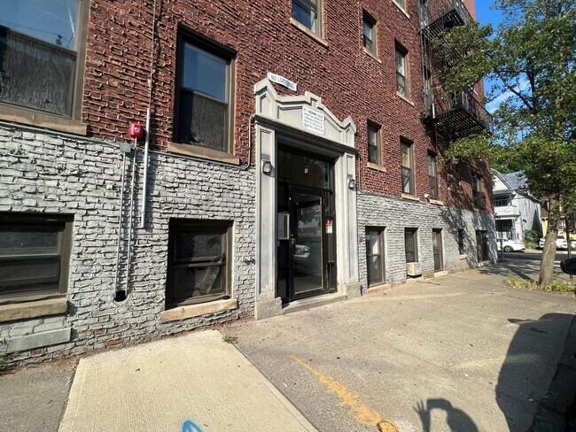 Building Photo - 2 Noll Pl