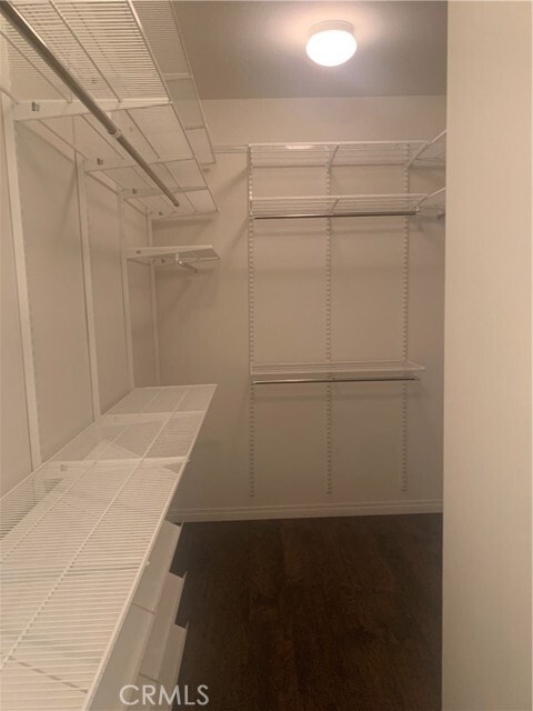 Building Photo - 425 Deodar St