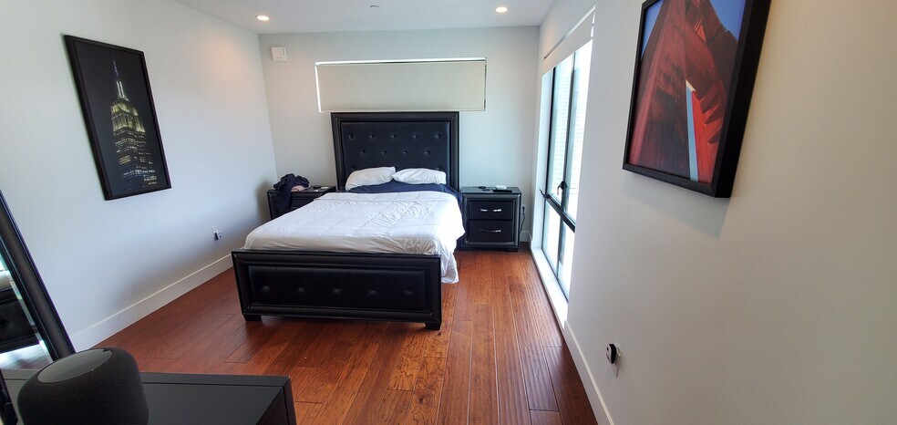 Building Photo - 3906 24th St