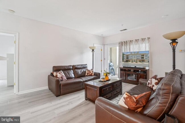 Building Photo - 11322 Westbrook Mill Ln