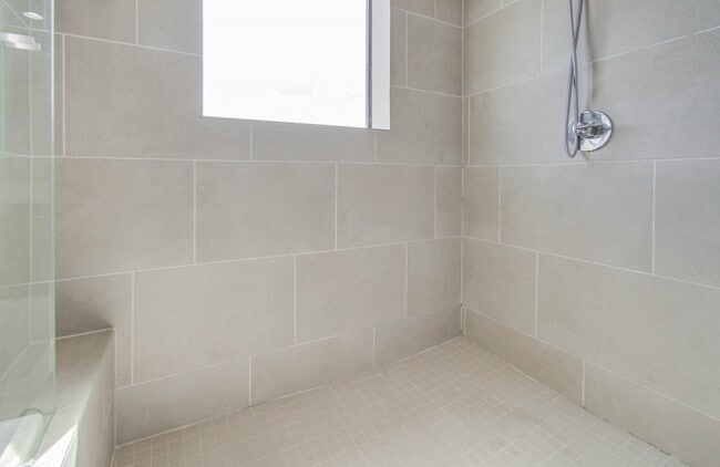 Building Photo - 509 Gregg St