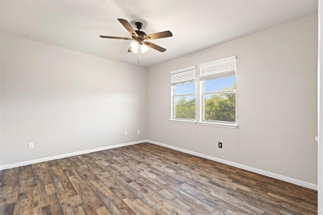 Building Photo - 253 Eagle Brook Ln