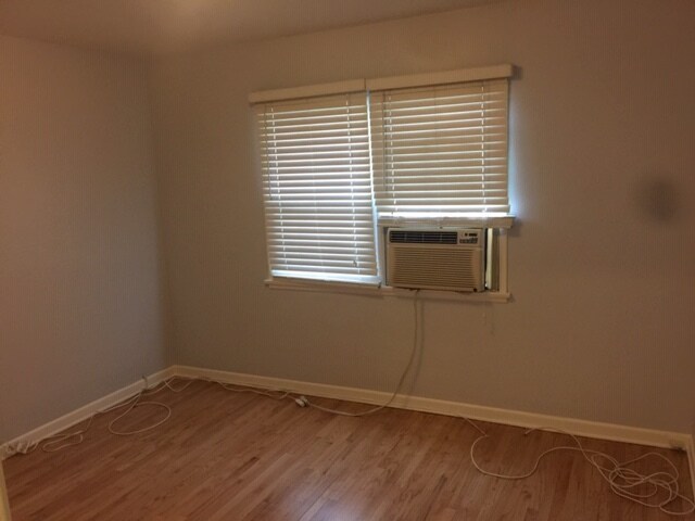 Building Photo - 5214 Agnes Ave