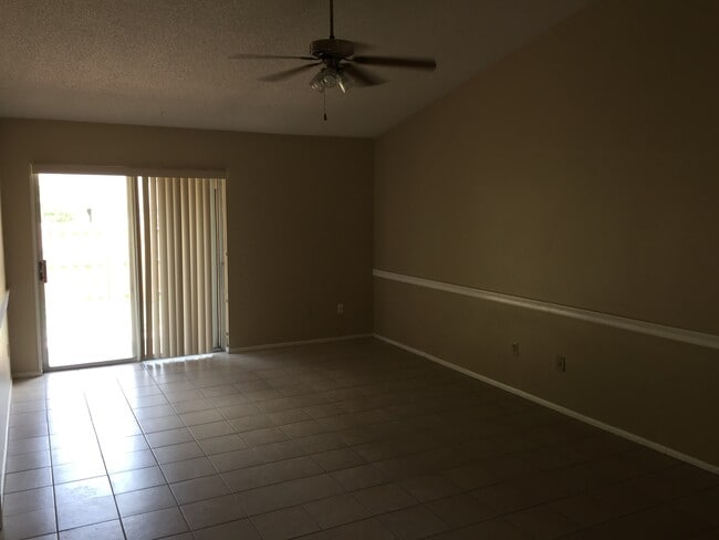 Primary Photo - 2 bed 2 bath with Fenced in backyard!