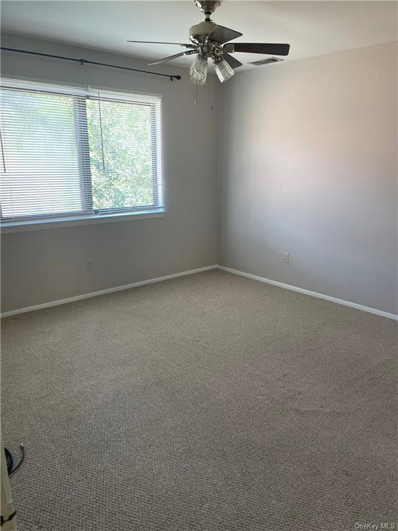 Building Photo - 208 Town Hill Condominium