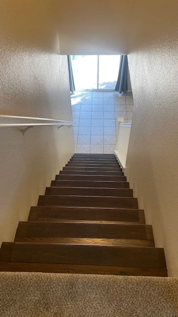 Building Photo - Gorgeous 4 Bedroom, 2.5 Bath with Loft in Rancho Del Oro For Rent!