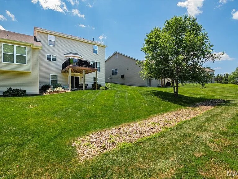 Building Photo - 213 Belmonte Cir