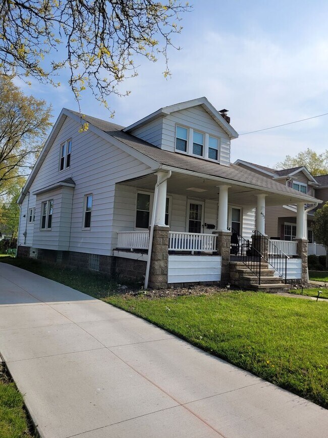 Building Photo - 4397 Ardmore Rd