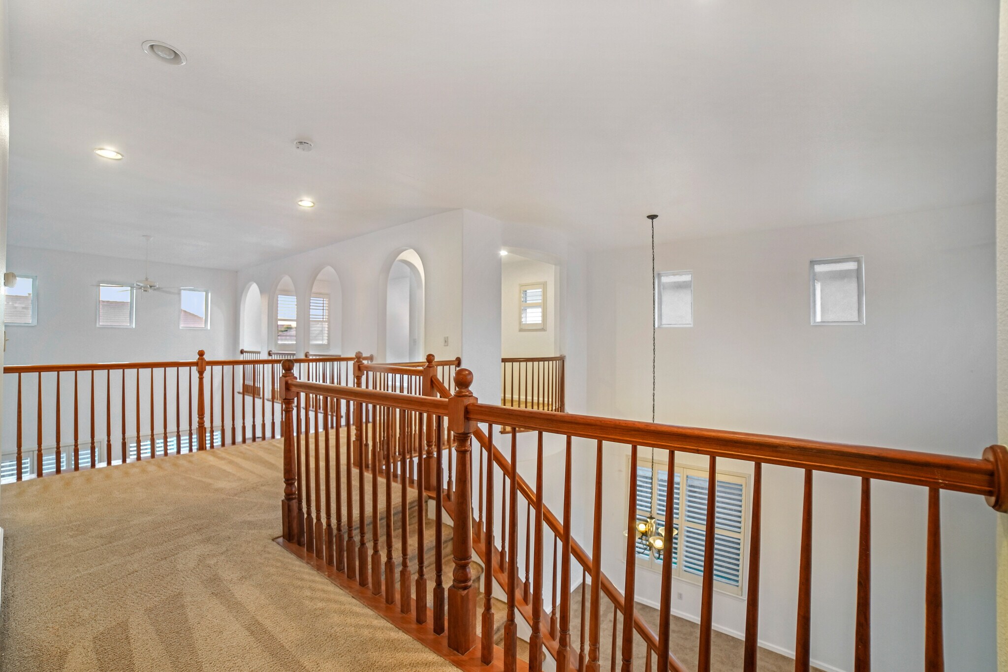 Building Photo - 10849 Brookfield Ave