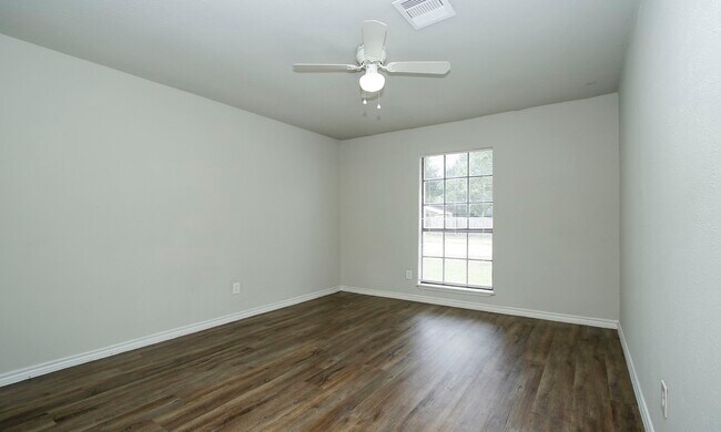 Building Photo - 17626 Bullis Gap Dr