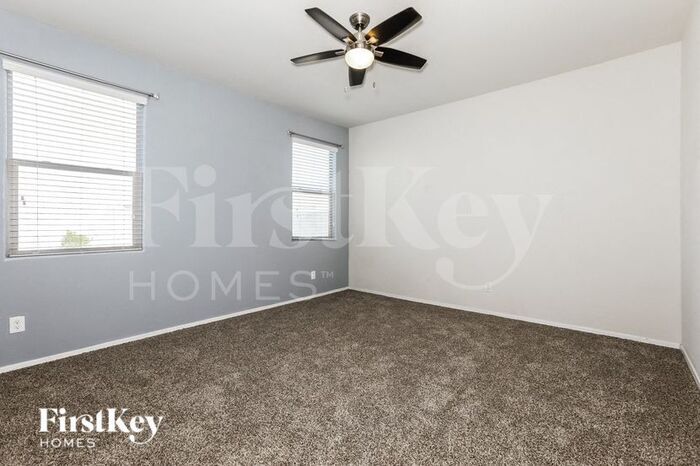 Building Photo - 11316 E Cliffrose Ln
