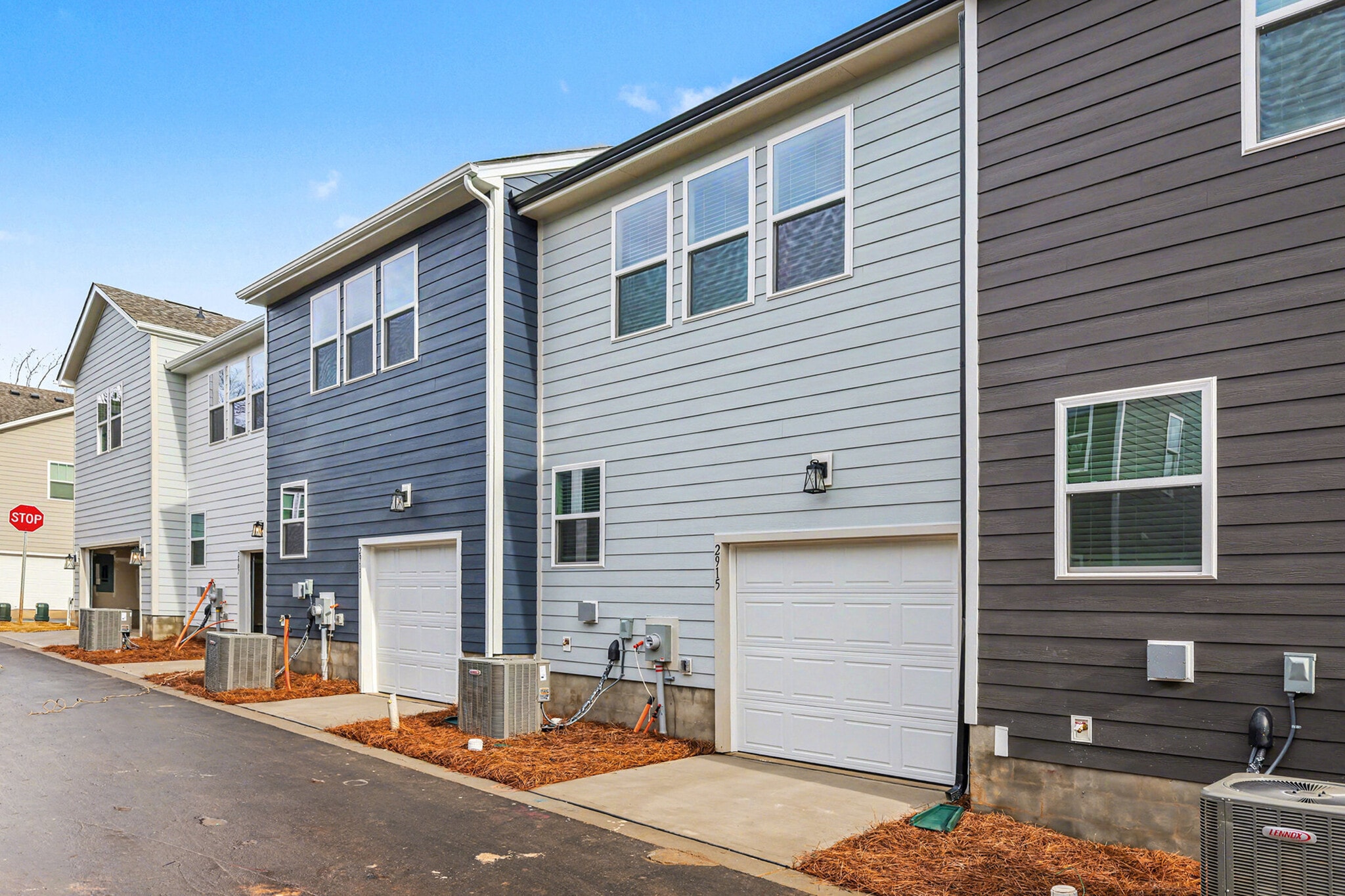 Building Photo - 2915 Herringbone Rd