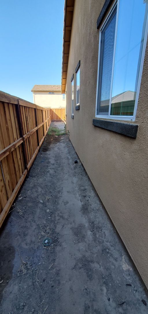Building Photo - Brand New Lathrop Solar Power Single Story...